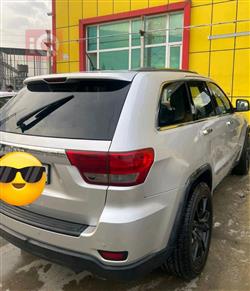 جيب جراند شيروكي